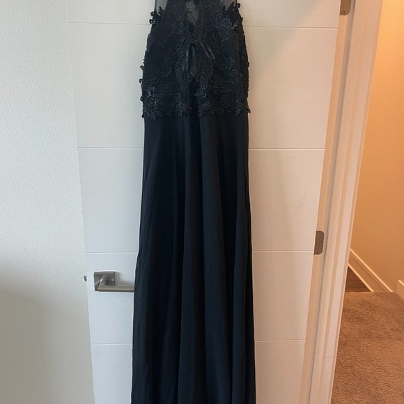 Italian made gorgeous long dress! - Picture 2 of 4